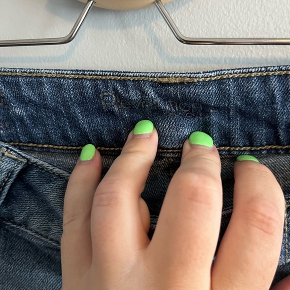 Lace trim jean shorts - Picture 3 of 6